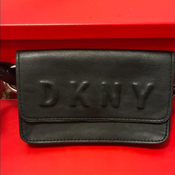 DKNY Black Leather Shoulder Bag - Picture 2 of 7